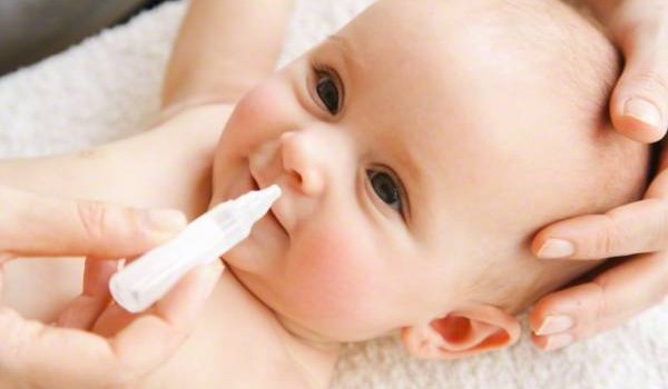 lavaggio nasale neonato